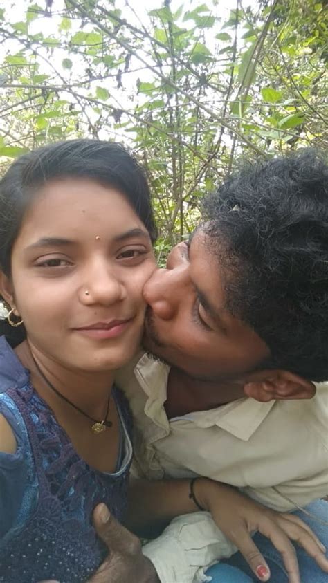 Kerala girl outdoor romantic sexy pussy fucking in a village